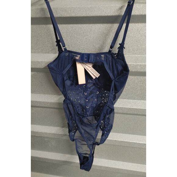 Victoria's Secret Teddy Lingerie Bodysuit Navy Blue Lace Thong NWT - Picture 6 of 8